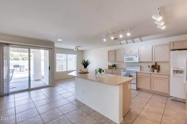 5778 W CORRINE Drive, Glendale, AZ 85304