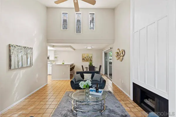 9840 Apple Tree Dr #E, San Diego, CA 92124