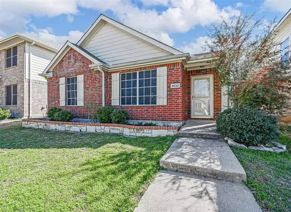 8832 Wayne Street, Cross Roads, TX 76227