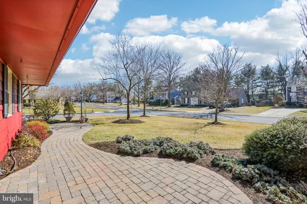 139 WESTON DR, Cherry Hill, NJ 08003