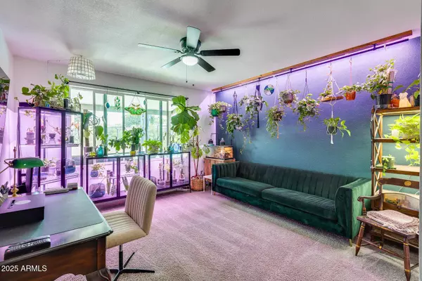 13845 N 41ST Avenue, Phoenix, AZ 85053