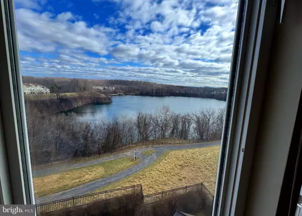 8739 LAKE EDGE DR, Laurel, MD 20723