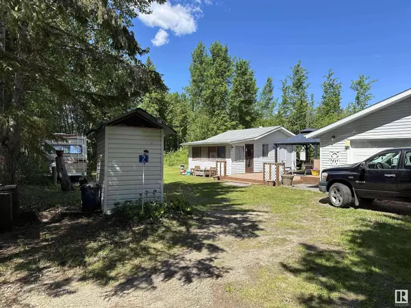 2 4418 HWY 633, Rural Lac Ste. Anne County, AB T0E 0L0