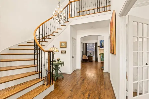 1812 Hyde Park Court, Flower Mound, TX 75028