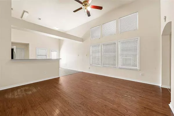 8832 Wayne Street, Cross Roads, TX 76227