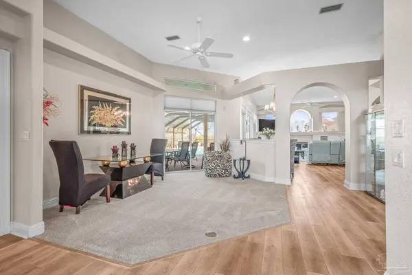 531 Carson Dr, Pensacola, FL 32507