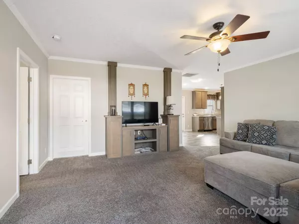 1005 Maywood ST, Kannapolis, NC 28081