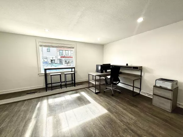 1208 Bridge St Unit 1212, Grafton, WI 53022