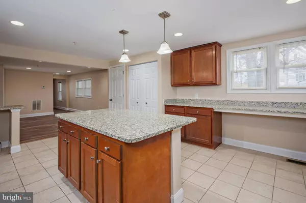 75 S CENTER ST, Westminster, MD 21157