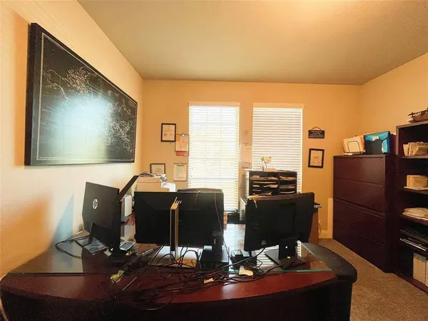 11809 Dixon Drive, Fort Worth, TX 76108