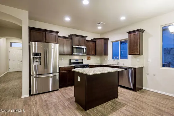 4565 Vermejo DR, Las Cruces, NM 88012