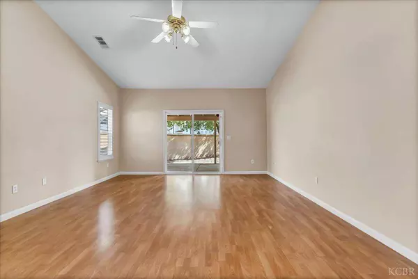 940 Par Avenue, Lemoore, CA 93245