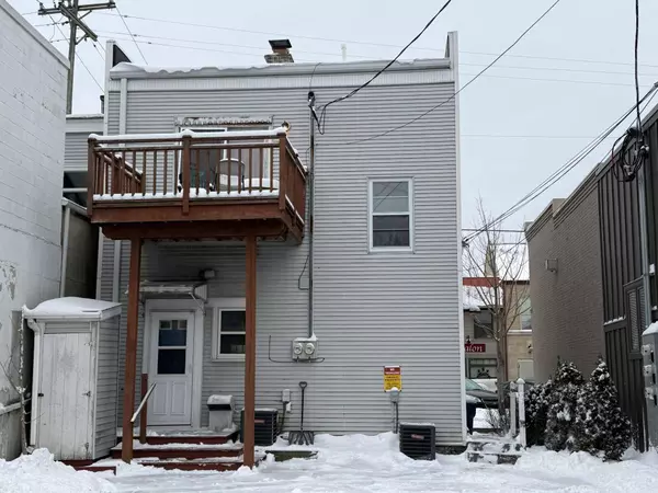 1208 Bridge St Unit 1212, Grafton, WI 53022