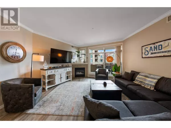 1088 Sunset DR #334, Kelowna, BC V1Y9W1