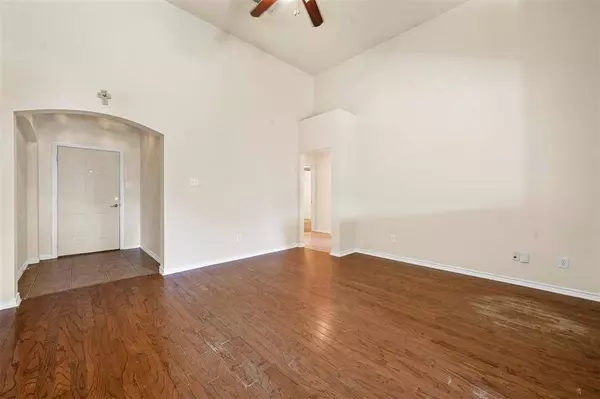 8832 Wayne Street, Cross Roads, TX 76227