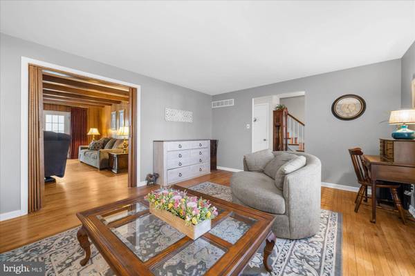 129 ROSEWOOD DR, Lansdale, PA 19446