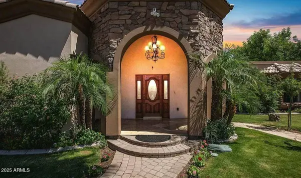 4528 E HOBART Street, Mesa, AZ 85205