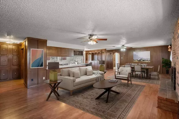 510 Edgehill Road, Joshua, TX 76058