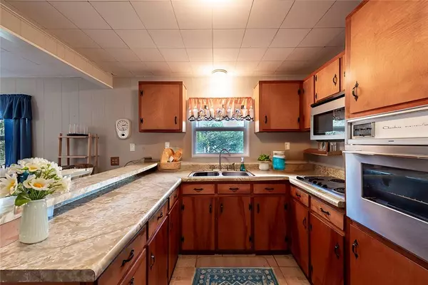 9506 Somerville Terrace, Austin, TX 77835