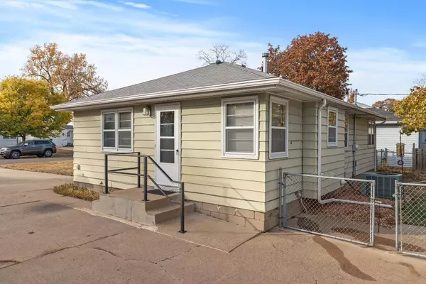 4840 Kentucky AVE N, Crystal, MN 55428