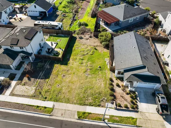 1920 Pine Meadow DR, Santa Rosa, CA 95403