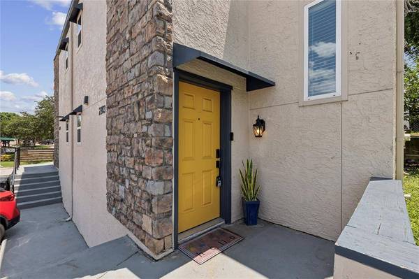2201 Park Hill Drive, Fort Worth, TX 76110