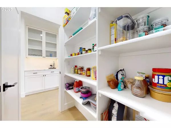 561 N STONEGATE DR, Washougal, WA 98671