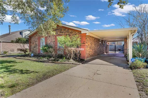 10140 CHEVY CHASE DR, New Orleans, LA 70127