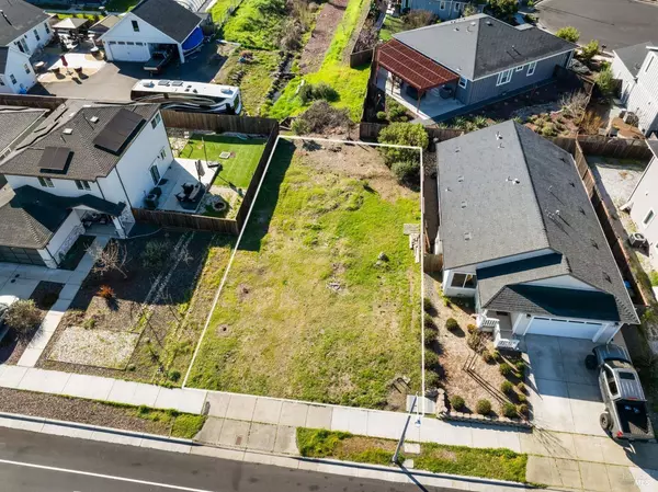 1920 Pine Meadow DR, Santa Rosa, CA 95403