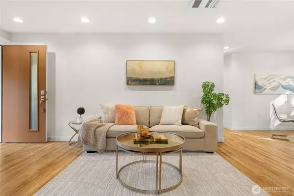 1403 N 137th St, Seattle, WA 98133