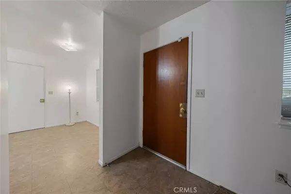 26797 6th ST, Highland, CA 92346