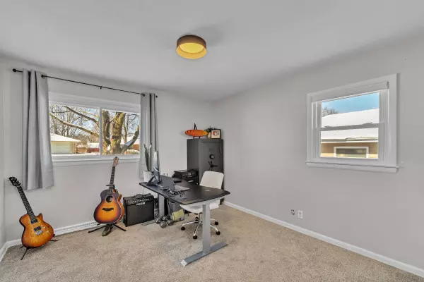 659 S 15th Ave, West Bend, WI 53095