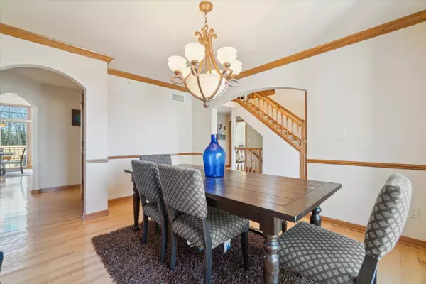 2374 Scenic Trl, Richfield, WI 53076