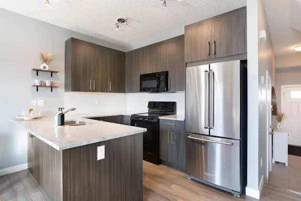 2802 Kings Heights Gate SE #154, Airdrie, AB T4A0T3