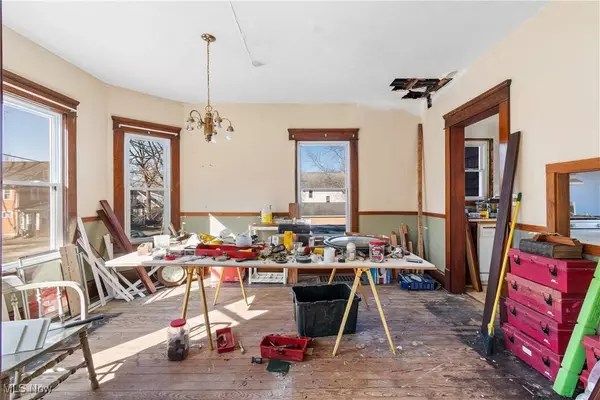 646 S Depeyster ST, Kent, OH 44240