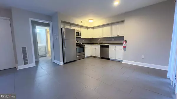 1203 BERWYCK CT, Sicklerville, NJ 08081