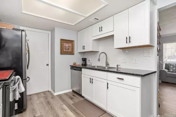 16514 Springhill, San Antonio, TX 78232