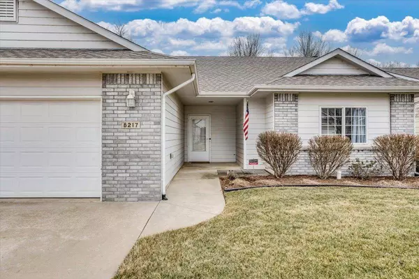 8217 W Nantucket St, Wichita, KS 67212