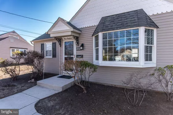 302 W 4TH AVE, Barrington, NJ 08007