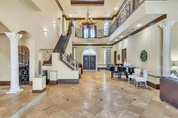 2111 HONTOON RD, Deland, FL 32720