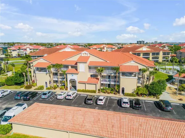 407 BOUCHELLE DR #205, New Smyrna Beach, FL 32169