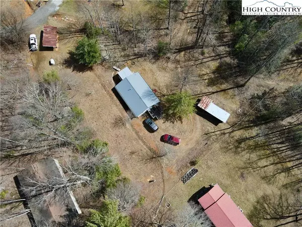 128 Archie Coffey LN, Collettsville, NC 28611