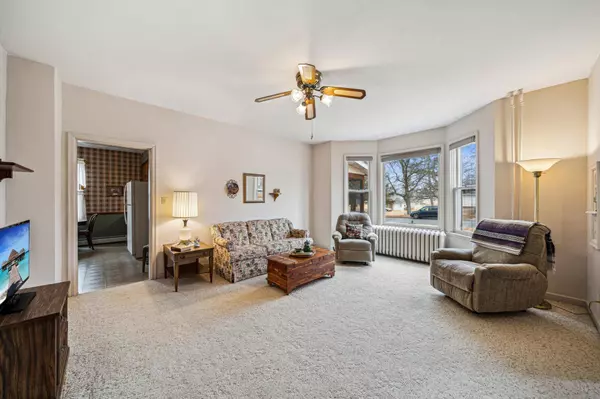 504 W Main ST, Belle Plaine, MN 56011