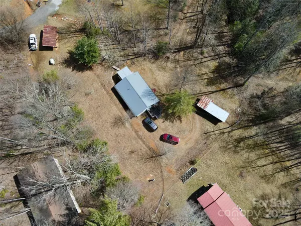 128 Archie Coffey LN, Collettsville, NC 28611