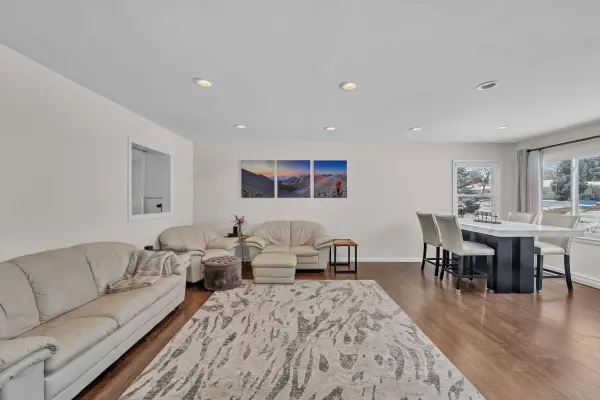 659 S 15th Ave, West Bend, WI 53095