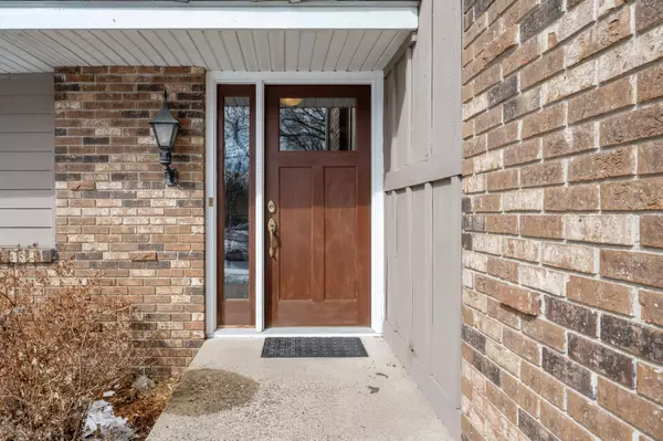 27750 Woodside RD, Shorewood, MN 55331