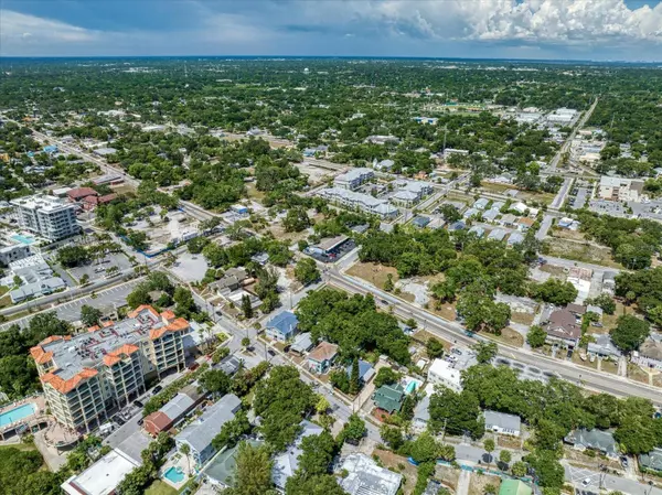 608 N FORT HARRISON AVE, Clearwater, FL 33755