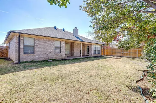 508 Whitney Drive, Saginaw, TX 76179