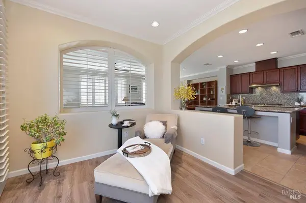 2043 Red Sunset CT, Vacaville, CA 95687