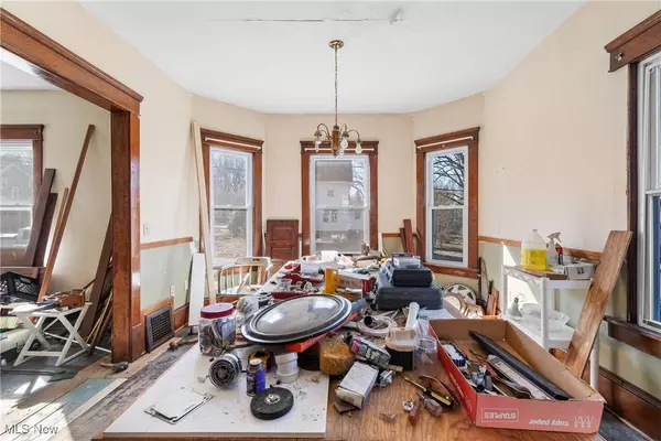 646 S Depeyster ST, Kent, OH 44240